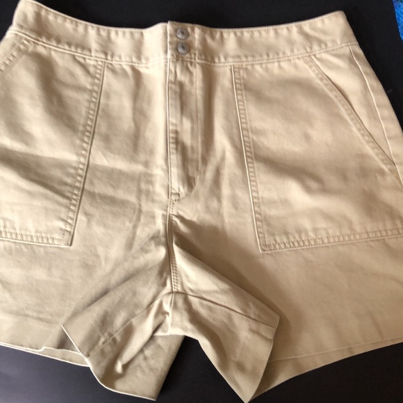 GAP Mom Shorts. High waist Khaki shorts for women, Sizes 14, NWOT. - Picture 12 of 13